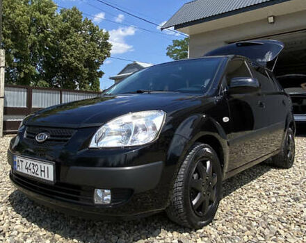 Черный Киа Рио, объемом двигателя 1.4 л и пробегом 207 тыс. км за 4199 $, фото 1 на Automoto.ua