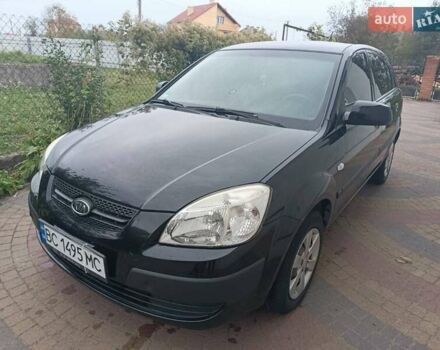 Чорний Кіа Ріо, об'ємом двигуна 1.4 л та пробігом 158 тис. км за 4950 $, фото 1 на Automoto.ua