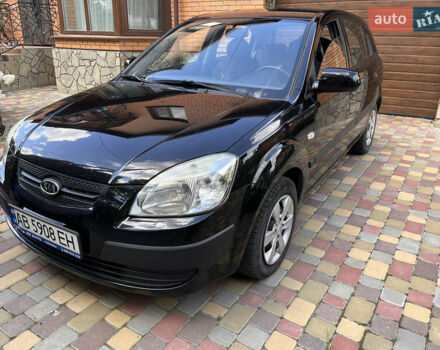 Черный Киа Рио, объемом двигателя 1.4 л и пробегом 174 тыс. км за 3700 $, фото 1 на Automoto.ua