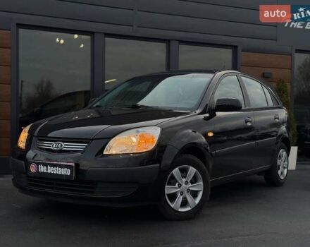 Черный Киа Рио, объемом двигателя 0 л и пробегом 228 тыс. км за 7300 $, фото 1 на Automoto.ua