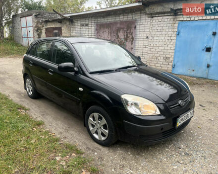 Черный Киа Рио, объемом двигателя 1.4 л и пробегом 227 тыс. км за 4800 $, фото 1 на Automoto.ua