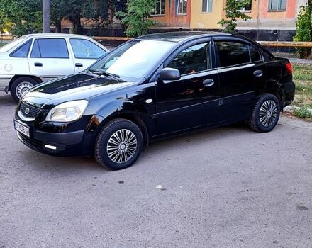 Черный Киа Рио, объемом двигателя 1.4 л и пробегом 260 тыс. км за 2800 $, фото 1 на Automoto.ua