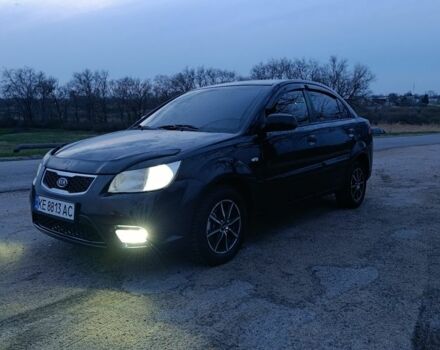 Черный Киа Рио, объемом двигателя 1.4 л и пробегом 280 тыс. км за 5300 $, фото 1 на Automoto.ua