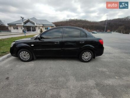 Черный Киа Рио, объемом двигателя 1.4 л и пробегом 253 тыс. км за 4000 $, фото 1 на Automoto.ua