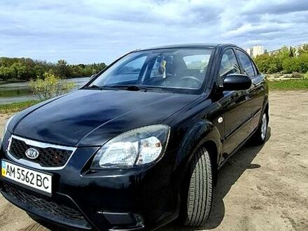 Черный Киа Рио, объемом двигателя 1.4 л и пробегом 183 тыс. км за 5100 $, фото 1 на Automoto.ua