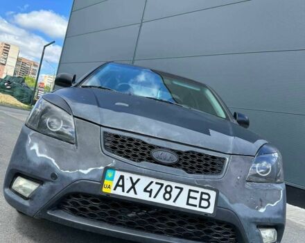 Чорний Кіа Ріо, об'ємом двигуна 1.4 л та пробігом 169 тис. км за 3650 $, фото 1 на Automoto.ua