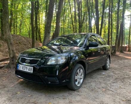 Чорний Кіа Ріо, об'ємом двигуна 1.4 л та пробігом 270 тис. км за 4499 $, фото 1 на Automoto.ua
