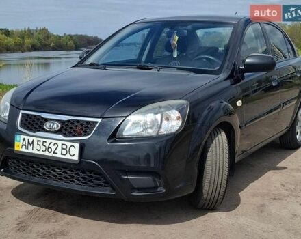 Черный Киа Рио, объемом двигателя 1.4 л и пробегом 183 тыс. км за 5500 $, фото 1 на Automoto.ua