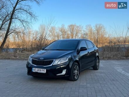 Чорний Кіа Ріо, об'ємом двигуна 1.6 л та пробігом 155 тис. км за 7300 $, фото 1 на Automoto.ua