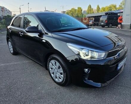 Чорний Кіа Ріо, об'ємом двигуна 1.4 л та пробігом 8 тис. км за 13999 $, фото 1 на Automoto.ua