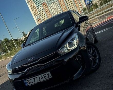 Черный Киа Рио, объемом двигателя 1.37 л и пробегом 67 тыс. км за 14999 $, фото 1 на Automoto.ua
