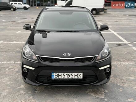 Чорний Кіа Ріо, об'ємом двигуна 1.6 л та пробігом 31 тис. км за 14500 $, фото 1 на Automoto.ua