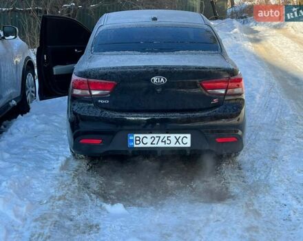 Черный Киа Рио, объемом двигателя 1.59 л и пробегом 9 тыс. км за 12700 $, фото 1 на Automoto.ua
