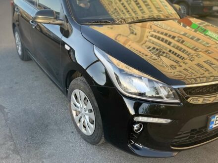 Чорний Кіа Ріо, об'ємом двигуна 1.59 л та пробігом 74 тис. км за 13300 $, фото 1 на Automoto.ua