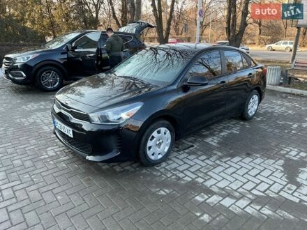 Черный Киа Рио, объемом двигателя 1.59 л и пробегом 10 тыс. км за 10999 $, фото 1 на Automoto.ua