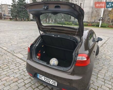 Коричневий Кіа Ріо, об'ємом двигуна 1.25 л та пробігом 238 тис. км за 6900 $, фото 8 на Automoto.ua