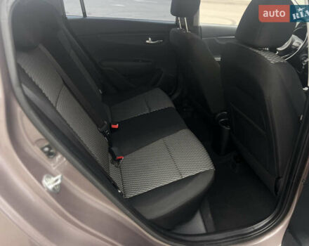 Коричневый Киа Рио, объемом двигателя 1.59 л и пробегом 65 тыс. км за 12800 $, фото 13 на Automoto.ua