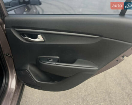 Коричневый Киа Рио, объемом двигателя 1.59 л и пробегом 65 тыс. км за 12800 $, фото 19 на Automoto.ua