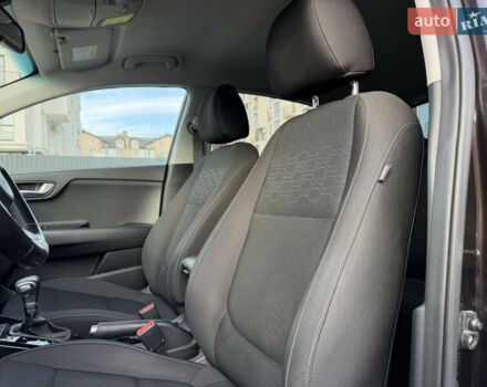 Коричневий Кіа Ріо, об'ємом двигуна 1.4 л та пробігом 82 тис. км за 14800 $, фото 28 на Automoto.ua