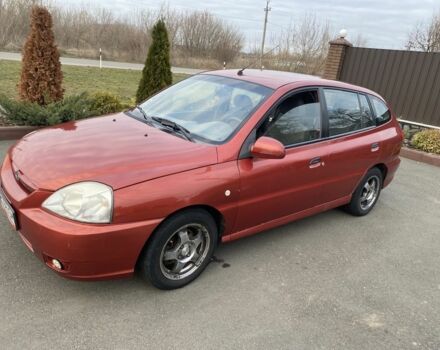 Красный Киа Рио, объемом двигателя 1.4 л и пробегом 270 тыс. км за 3000 $, фото 1 на Automoto.ua