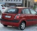Красный Киа Рио, объемом двигателя 1.6 л и пробегом 175 тыс. км за 5000 $, фото 2 на Automoto.ua