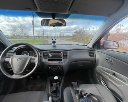 Кіа Ріо 2005 у Яготине на Automoto.ua Червоний Кіа Ріо, об'ємом двигуна 1.6 л та пробігом 222 тис. км за 4800 $, фото 6 на Automoto.ua