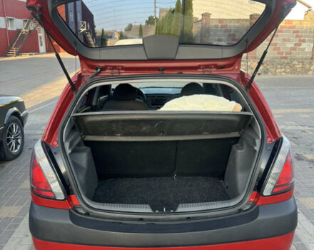 Красный Киа Рио, объемом двигателя 1.4 л и пробегом 246 тыс. км за 5700 $, фото 9 на Automoto.ua