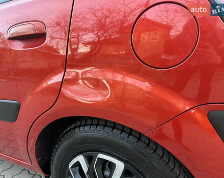 Червоний Кіа Ріо, об'ємом двигуна 1.4 л та пробігом 292 тис. км за 3999 $, фото 10 на Automoto.ua