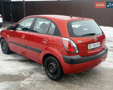 Красный Киа Рио, объемом двигателя 1.4 л и пробегом 110 тыс. км за 5900 $, фото 10 на Automoto.ua