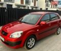 Красный Киа Рио, объемом двигателя 1.49 л и пробегом 264 тыс. км за 3999 $, фото 2 на Automoto.ua
