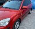 Красный Киа Рио, объемом двигателя 1.4 л и пробегом 280 тыс. км за 3000 $, фото 1 на Automoto.ua