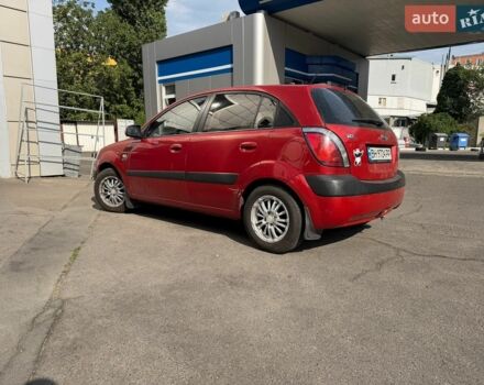 Красный Киа Рио, объемом двигателя 1.4 л и пробегом 173 тыс. км за 2500 $, фото 1 на Automoto.ua
