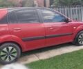 Красный Киа Рио, объемом двигателя 1.4 л и пробегом 231 тыс. км за 3500 $, фото 2 на Automoto.ua