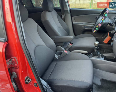 Червоний Кіа Ріо, об'ємом двигуна 1.4 л та пробігом 292 тис. км за 3999 $, фото 18 на Automoto.ua