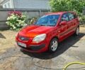 Червоний Кіа Ріо, об'ємом двигуна 1.4 л та пробігом 172 тис. км за 4300 $, фото 1 на Automoto.ua