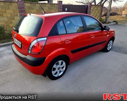 Червоний Кіа Ріо, об'ємом двигуна 1.4 л та пробігом 162 тис. км за 4999 $, фото 5 на Automoto.ua