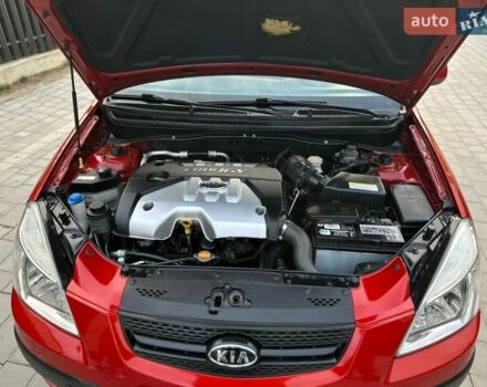 Красный Киа Рио, объемом двигателя 1.49 л и пробегом 264 тыс. км за 3999 $, фото 38 на Automoto.ua