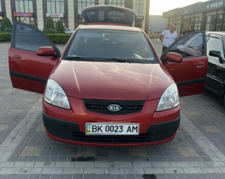 Красный Киа Рио, объемом двигателя 1.4 л и пробегом 246 тыс. км за 5700 $, фото 6 на Automoto.ua