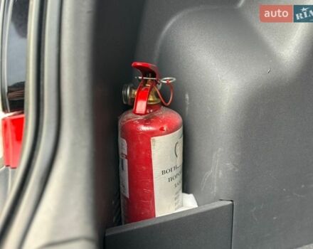 Красный Киа Рио, объемом двигателя 1.49 л и пробегом 264 тыс. км за 3999 $, фото 33 на Automoto.ua