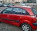 Красный Киа Рио, объемом двигателя 1.5 л и пробегом 263 тыс. км за 3500 $, фото 3 на Automoto.ua