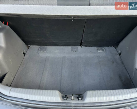 Червоний Кіа Ріо, об'ємом двигуна 1.4 л та пробігом 292 тис. км за 3999 $, фото 28 на Automoto.ua