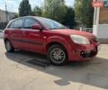Красный Киа Рио, объемом двигателя 1.4 л и пробегом 173 тыс. км за 2500 $, фото 3 на Automoto.ua