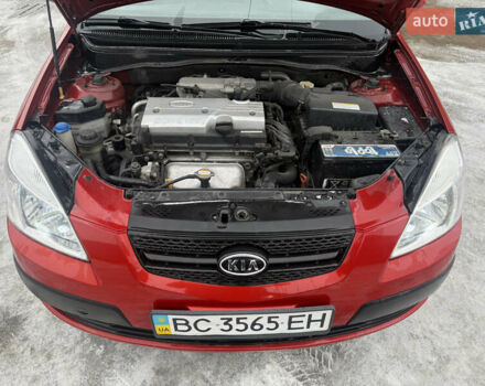 Красный Киа Рио, объемом двигателя 1.4 л и пробегом 110 тыс. км за 5900 $, фото 24 на Automoto.ua