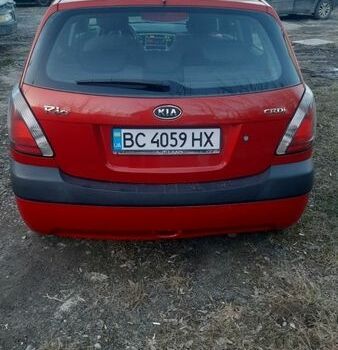 Красный Киа Рио, объемом двигателя 1.5 л и пробегом 263 тыс. км за 3500 $, фото 5 на Automoto.ua