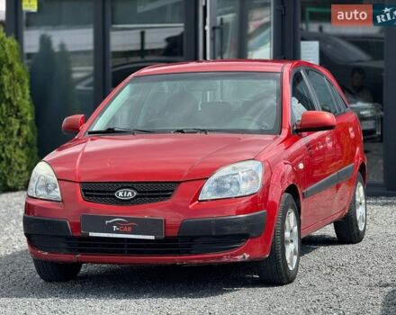 Червоний Кіа Ріо, об'ємом двигуна 1.4 л та пробігом 280 тис. км за 2900 $, фото 1 на Automoto.ua