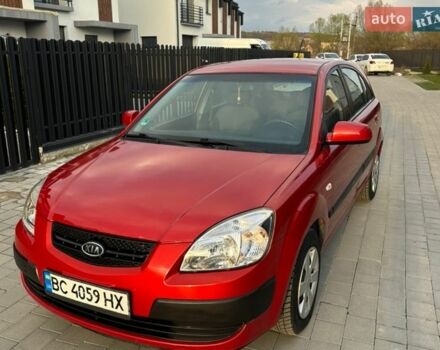 Красный Киа Рио, объемом двигателя 1.49 л и пробегом 264 тыс. км за 3999 $, фото 3 на Automoto.ua