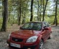 Червоний Кіа Ріо, об'ємом двигуна 1.4 л та пробігом 280 тис. км за 4002 $, фото 1 на Automoto.ua