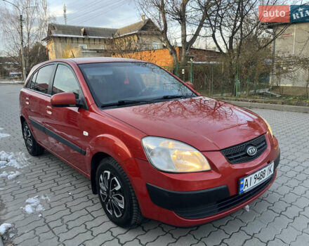 Червоний Кіа Ріо, об'ємом двигуна 1.4 л та пробігом 292 тис. км за 3999 $, фото 3 на Automoto.ua