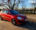 Красный Киа Рио, объемом двигателя 1.4 л и пробегом 190 тыс. км за 5200 $, фото 1 на Automoto.ua