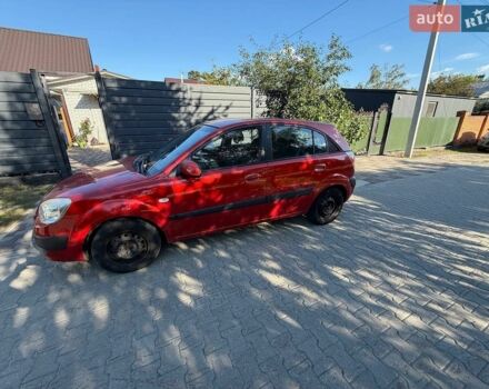 Красный Киа Рио, объемом двигателя 1.6 л и пробегом 269 тыс. км за 4800 $, фото 3 на Automoto.ua